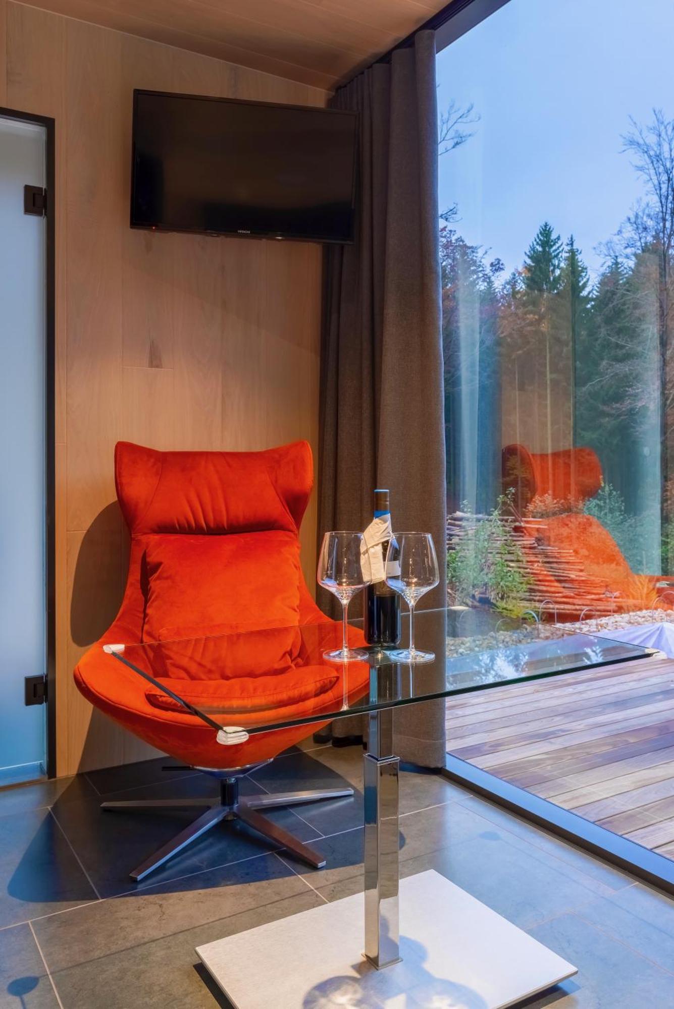 Wald-Hotel Heppe Dammbach Bagian luar foto